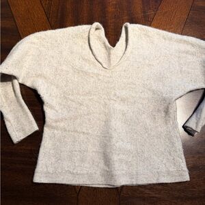 Vince Cream V-Neck Women's Sweater
